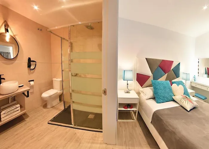 Calma Nidos, Apto 612 *